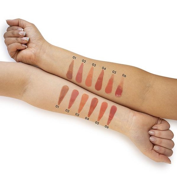 Lip Gloss-Satin Pink - Picture 3 of 3